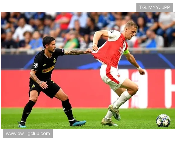 围绕今日足球赛事方案的深度战术策略解析与全面前瞻展望及未来趋势